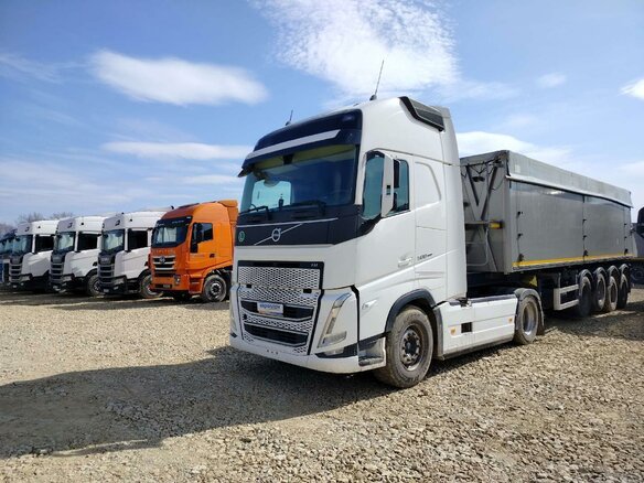 2023 Volvo FH, белый, 12815500 рублей