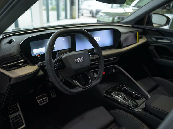 2026 Audi Q5 L III (GU), зелёный, 7540000 рублей - вид 20