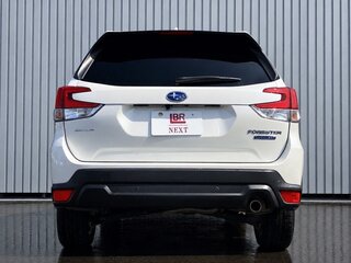 2023 Subaru Forester V Рестайлинг, белый, 2250100 рублей, вид 5