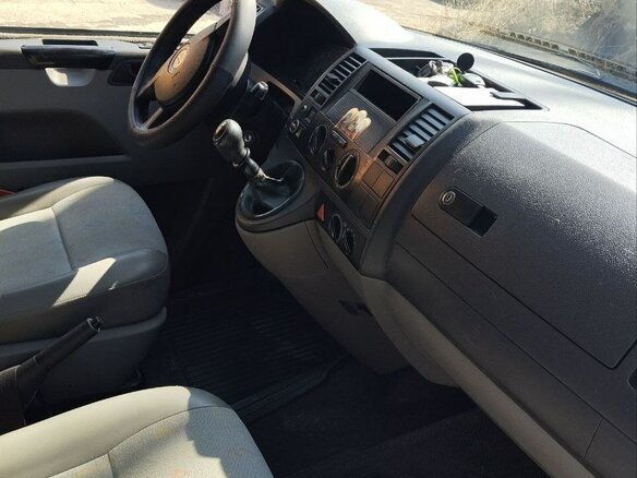 2008 Volkswagen Transporter T5, золотистый, 878000 рублей - вид 11