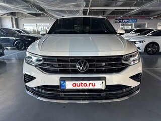 2021 Volkswagen Tiguan II Рестайлинг, белый, 3920000 рублей, вид 2