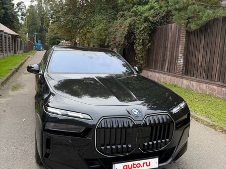 2026 BMW 7 серии 740d xDrive VII (G70), чёрный, 19000000 рублей, вид 2