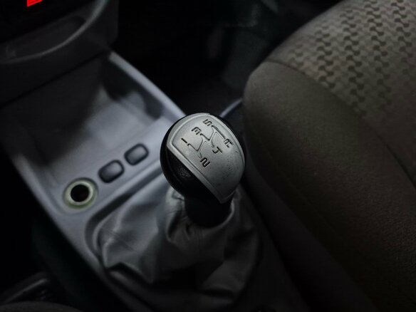 2013 Lada (ВАЗ) Kalina I, фиолетовый - вид 20