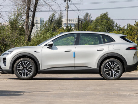 2026 Changan Qiyuan Q06, серый, 5586011 рублей, вид 4
