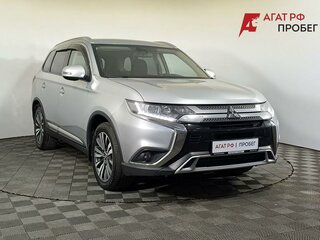 2018 Mitsubishi Outlander III Рестайлинг 2, серебристый, 1575000 рублей, вид 3