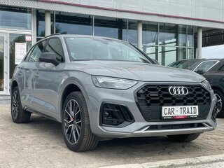 2025 Audi Q5 L 45 TFSI II (FY) Рестайлинг, серый, 5690000 рублей, вид 4