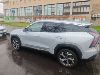 2023 Geely Atlas II, серебристый, 2700000 рублей, вид 4