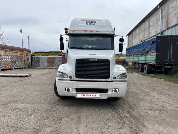 1999 Freightliner FLC, белый, 1100000 рублей - вид 5