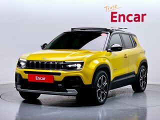 2024 Jeep Avenger EV, жёлтый, 3633666 рублей, вид 2
