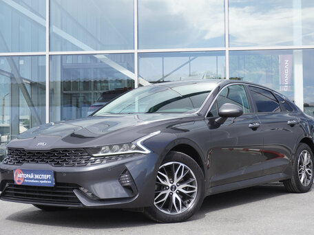 Kia K5 III