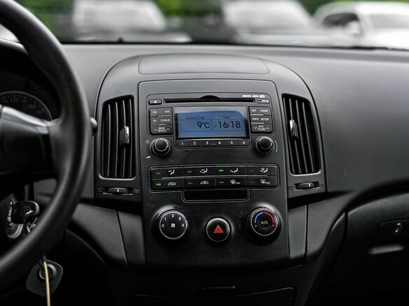 2010 Hyundai i30 I, бежевый - вид 4