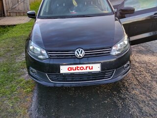 2013 Volkswagen Polo V, чёрный, 700000 рублей, вид 1