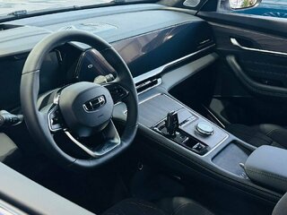 2026 Geely Monjaro I Рестайлинг, серебристый, 4954990 рублей, вид 5