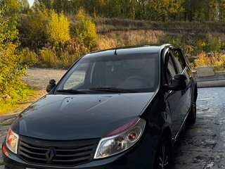 2010 Renault Sandero I, серый, 365000 рублей, вид 4