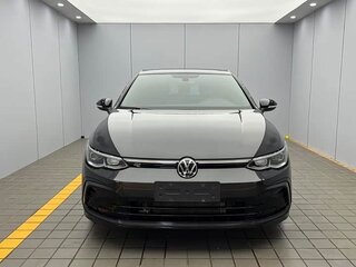 2023 Volkswagen Golf VIII, серый, 1590000 рублей, вид 2