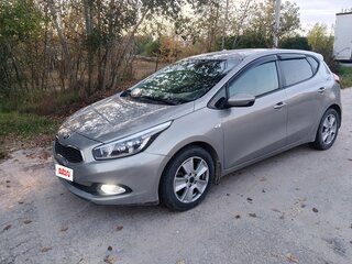 2015 Kia Ceed II, серебристый, 1090000 рублей, вид 1