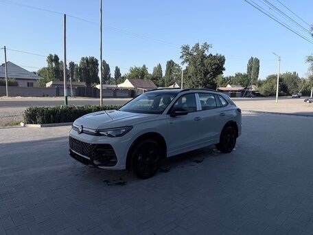 2026 Volkswagen Tiguan L Pro III (China Market), серый, 4990000 рублей, вид 1