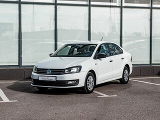 2017 Volkswagen Polo V Рестайлинг, белый, 880000 рублей, вид 1
