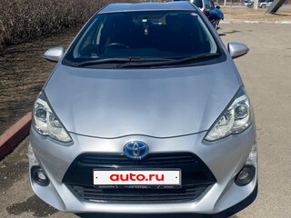 2015 Toyota Aqua I Рестайлинг, серый, 1050000 рублей, вид 2