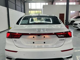 2022 Kia K3 II (China Market), белый, 2200000 рублей, вид 4