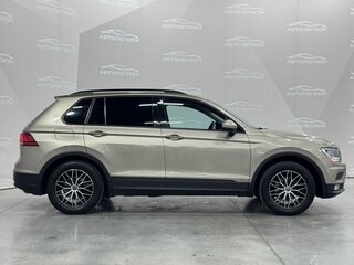 2017 Volkswagen Tiguan II, бежевый, 1500000 рублей, вид 4