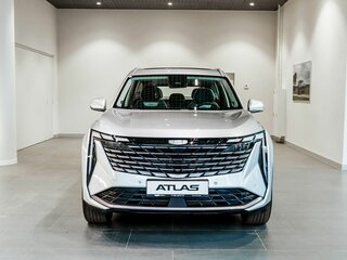 2026 Geely Atlas II, серебристый, 3449990 рублей, вид 2