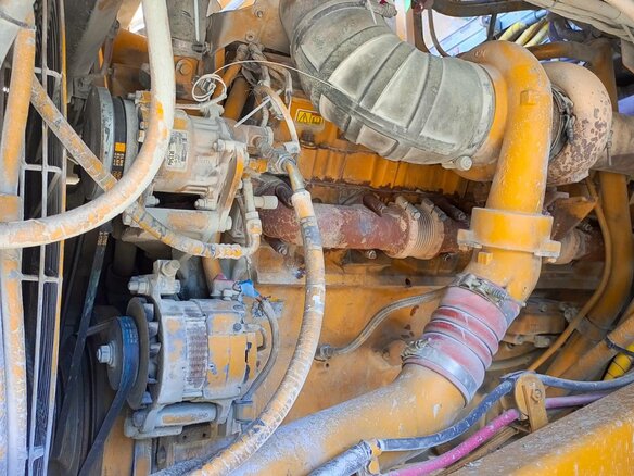 2013 Caterpillar 773, жёлтый, 26500000 рублей - вид 20