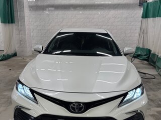 2019 Toyota Camry VIII (XV70), белый, 2780000 рублей, вид 4