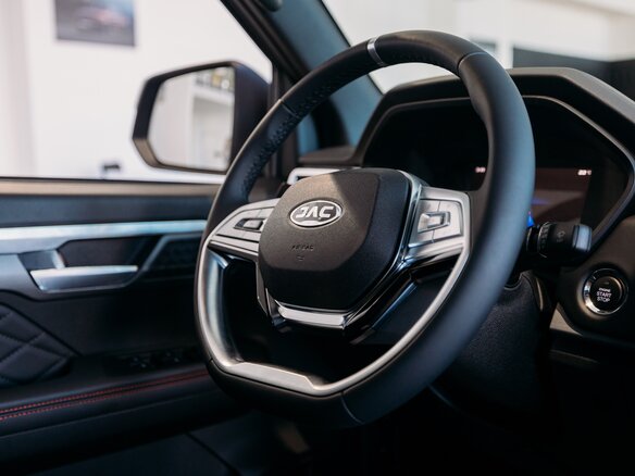 2026 JAC T9 Urban, чёрный, 3719000 рублей - вид 19