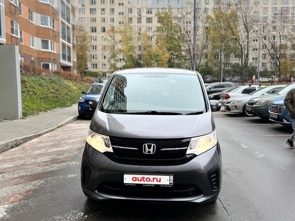 2016 Honda Stepwgn V, серый, 1590000 рублей - вид 1
