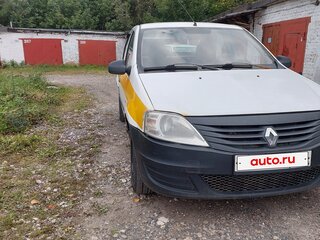 2015 Renault Logan I Рестайлинг, белый, 250000 рублей, вид 2