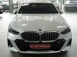 2025 BMW 5 серии 520d VIII (G60/G61/G68), белый, 7526841 рублей, вид 2