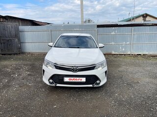 2016 Toyota Camry VII (XV50) Рестайлинг, белый, 1560000 рублей, вид 2