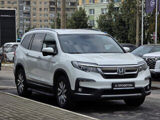 2019 Honda Pilot III Рестайлинг, белый, 3470000 рублей, вид 3