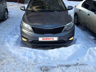 2017 Kia Rio III Рестайлинг, серый, 1070000 рублей, вид 1