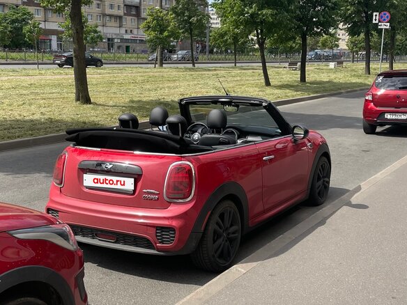 2018 Mini Cabrio Cooper III, красный, 2000000 рублей - вид 15