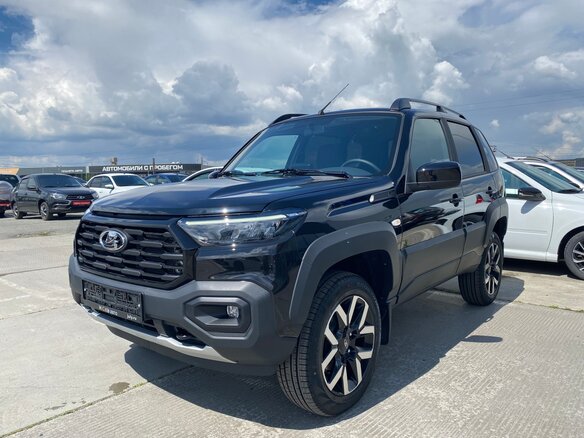2026 Lada (ВАЗ) Niva Travel I Рестайлинг, чёрный - вид 2