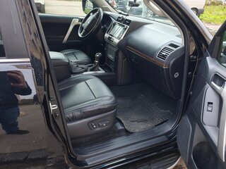 2020 Toyota Land Cruiser Prado 150 Series Рестайлинг 2, чёрный, 5850000 рублей, вид 3