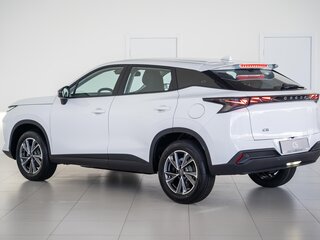 2026 Omoda C5 I Рестайлинг, белый, 2579000 рублей, вид 3