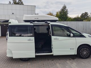 2018 Nissan Serena V (C27), белый, 1950000 рублей, вид 2
