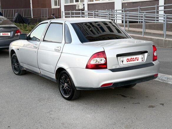 2009 Lada (ВАЗ) Priora I, серебристый, 285000 рублей - вид 3