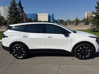 2024 Kia Sportage V, белый, 3865000 рублей, вид 4