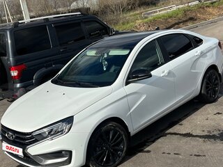 2025 Lada (ВАЗ) Vesta I Рестайлинг (NG), белый, 1550000 рублей, вид 2