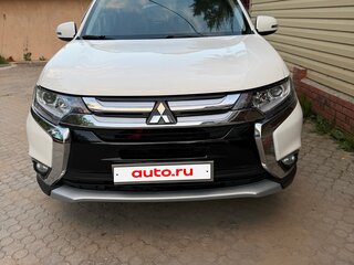 2015 Mitsubishi Outlander III Рестайлинг 2, белый, 1550000 рублей, вид 1