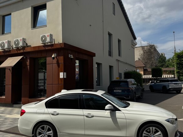2018 BMW 3 серии 330i VI (F3x) Рестайлинг, белый - вид 4