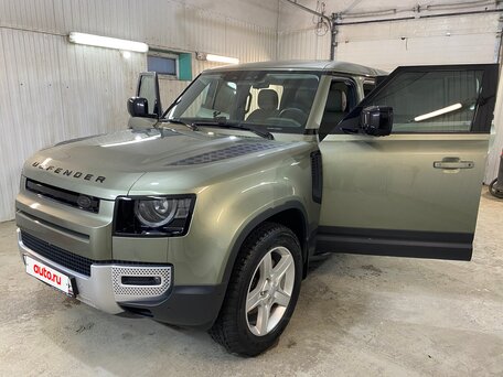 2021 Land Rover Defender 110 II, зелёный, 6800000 рублей, вид 3