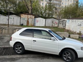 1998 Toyota Corolla II V (L50), белый, 313000 рублей, вид 2