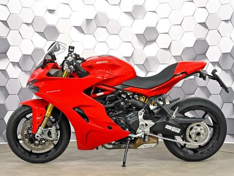 2018 Ducati Supersport, красный, 849000 рублей, вид 4
