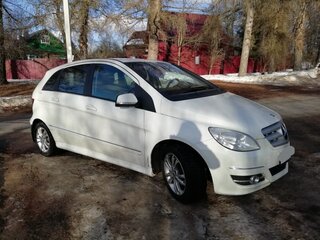 2010 Mercedes-Benz B-Класс 200 I (W245) Рестайлинг, белый, 760000 рублей, вид 1