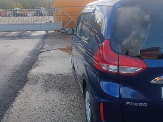 2018 Honda Freed II, синий, 1567000 рублей, вид 5